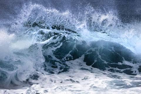 Waves crashing 